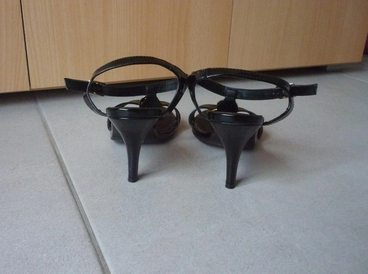 Tênis preto com círculos pretos Tamanho 36-37 – photo 6